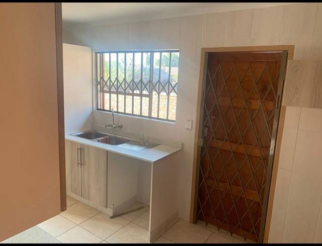 3 BEDROOM HOUSE FOR SALE IN NORKEM PARK